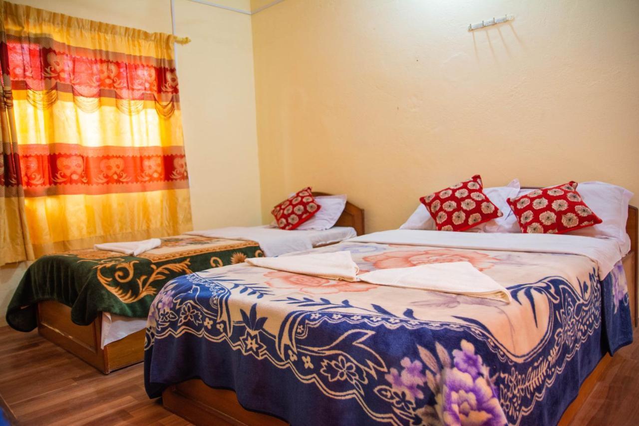 Hotel Plaza Nepal โพคารา ภายนอก รูปภาพ