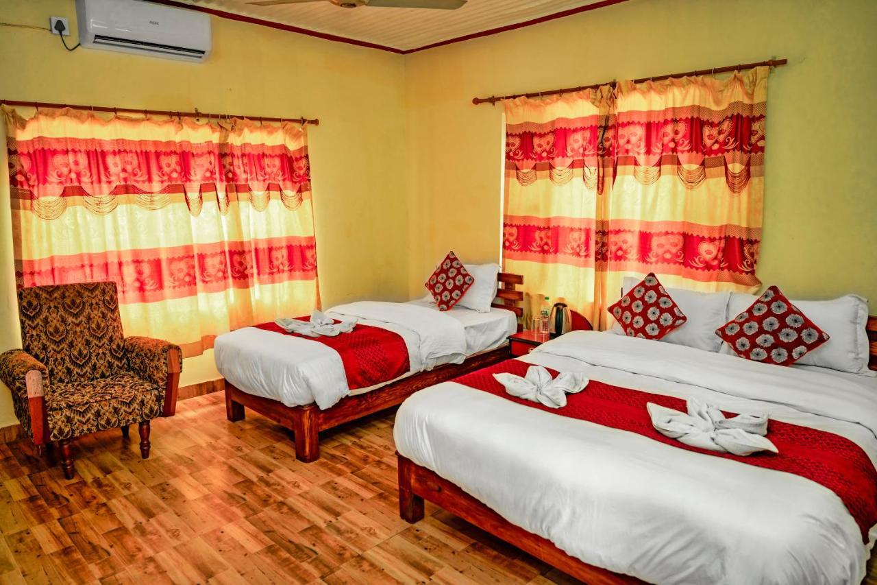 Hotel Plaza Nepal โพคารา ภายนอก รูปภาพ