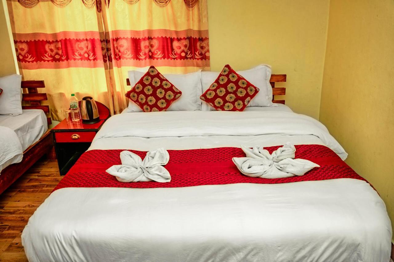 Hotel Plaza Nepal โพคารา ภายนอก รูปภาพ